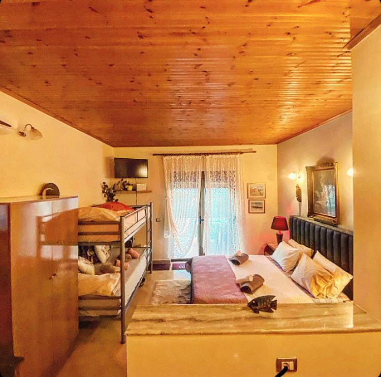 Villa Maria Luxury Apartments "Bunec-Piqeras"! Pokoj fotografie